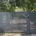 Peaceful Summer House With Garden Near The Kabakum , Ferienhaus *