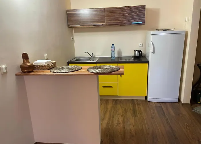 Dom wakacyjny A Charming And Peaceful Summer 400m From The Sea Warna